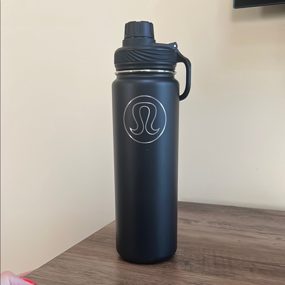 lululemon athletica Black Back to Life Water Bottle